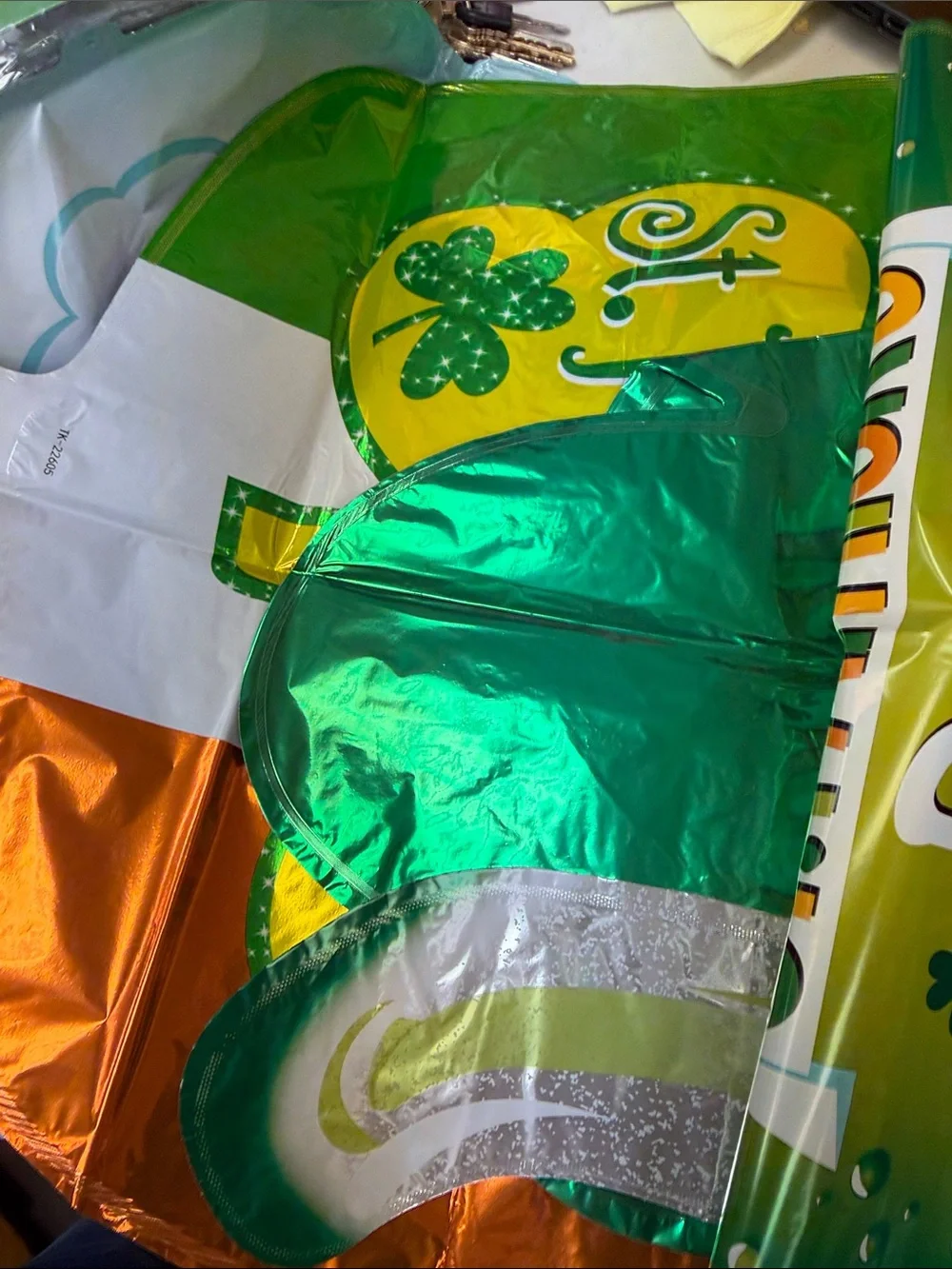 St. Patrick Party Balloon Decorations Kit - banner, Mylar balloons, glasses more